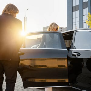 The Art of Personalized Luxury Limo Services